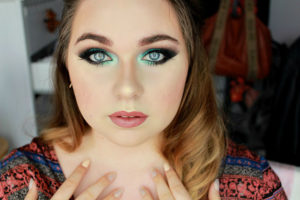 maquillage teal