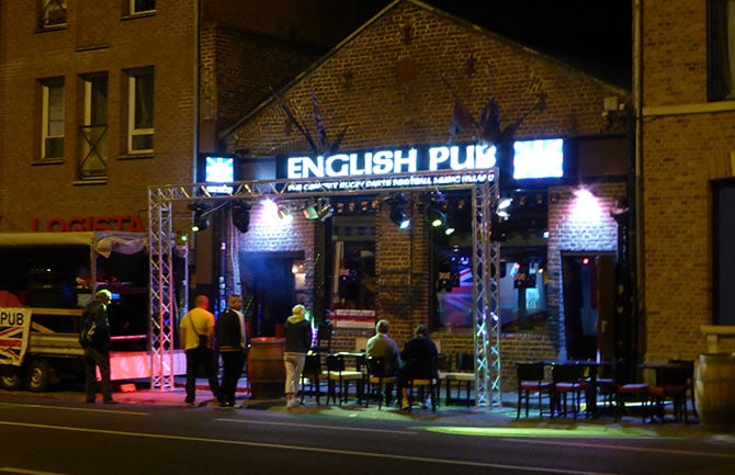 english pub amiens